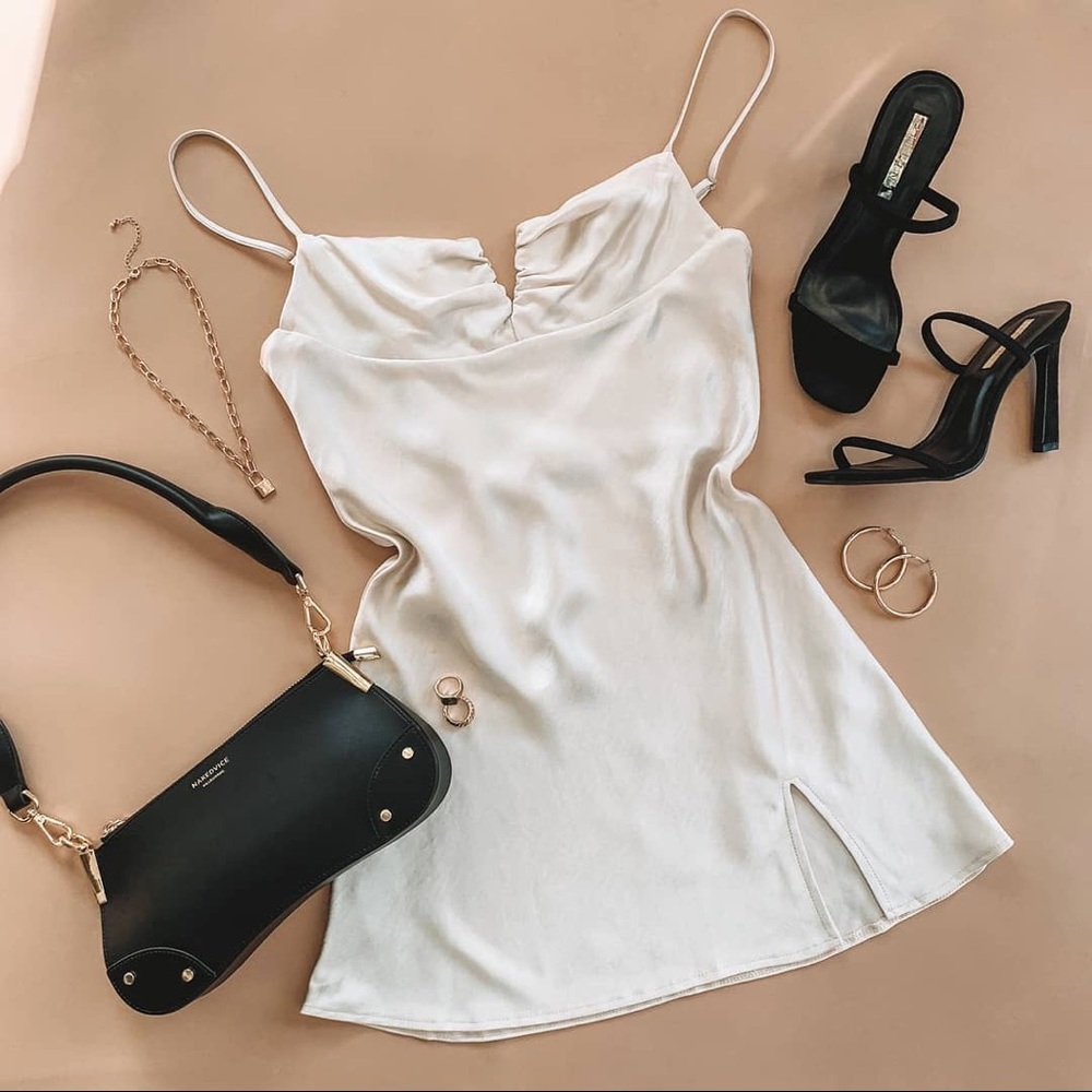 PRINCESS POLLY HEWLETT MINI DRESS CHAMPAGNE
